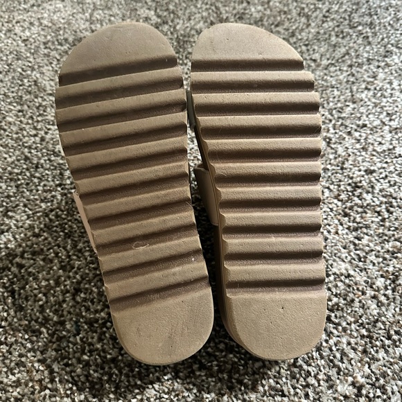 Reef Cream and Tan Double Strap Sandals - Picture 6 of 10